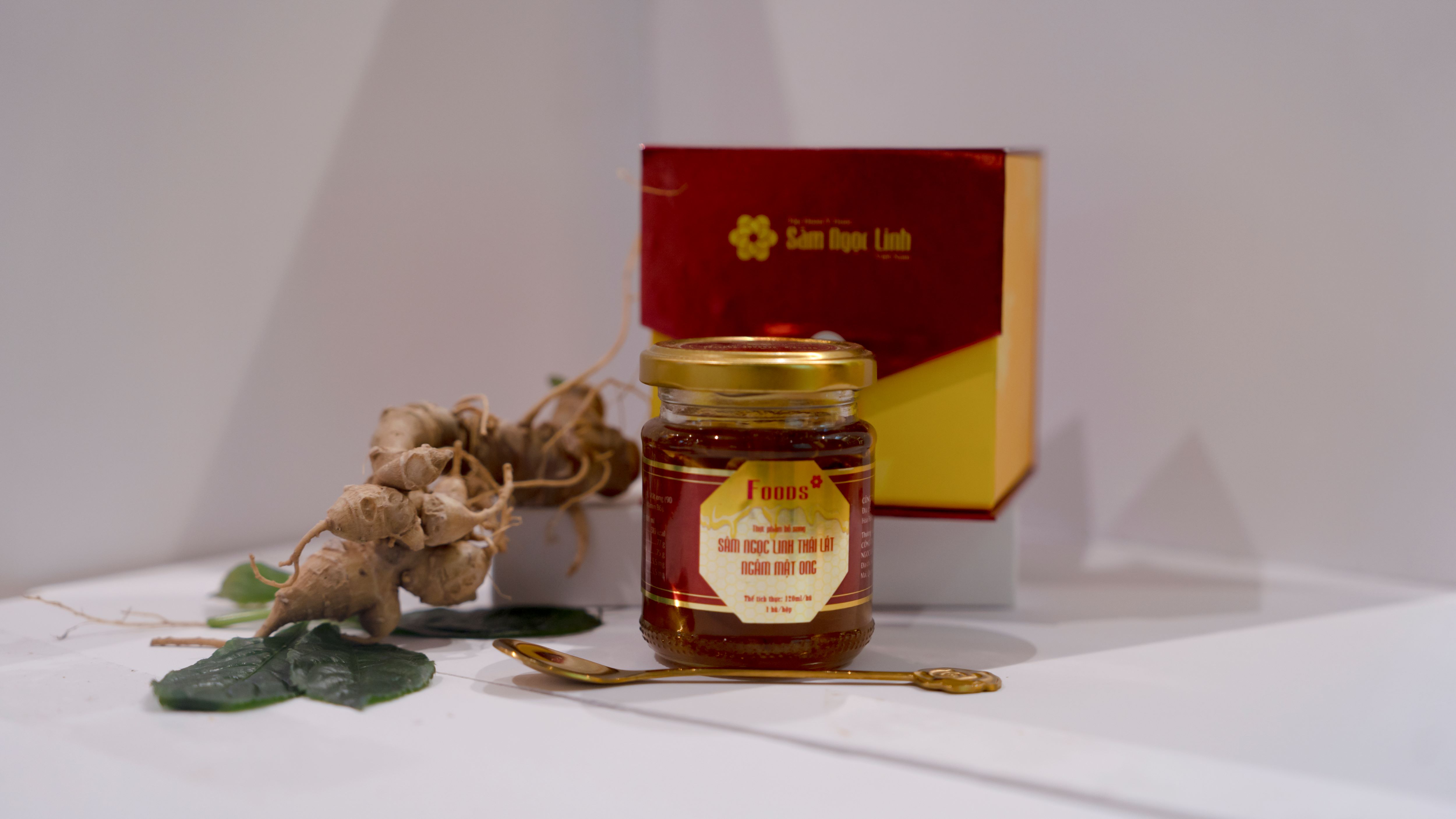 Sâm Ngọc Linh Thái Lát Ngâm Mật Ong